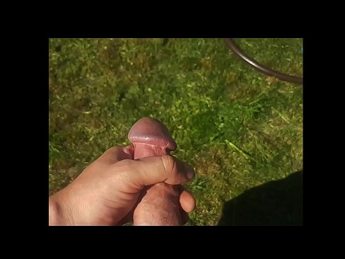 ❤️ A boazona fica com a rata rosa fodida e ejacula com um esguicho num jardim de Verão Sexo superior em nós pt.full-porner.ru ﹏